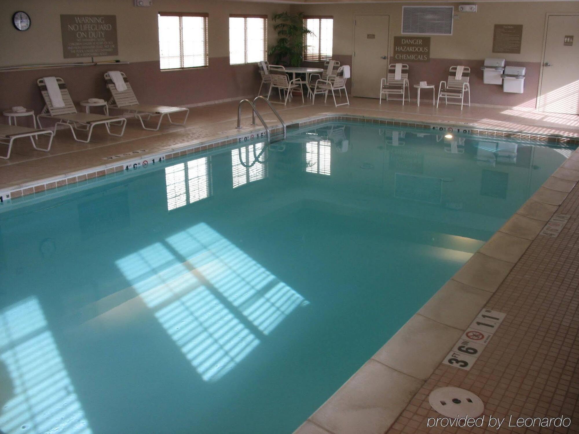 Candlewood Suites Fort Wayne - Nw By Ihg Екстер'єр фото